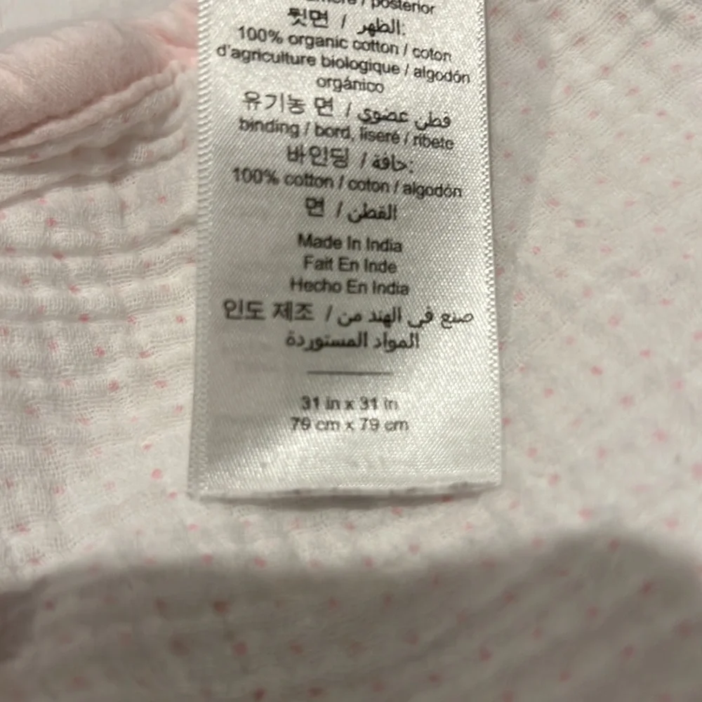 Pottery Barn Kids Baby Girls Organic Cotton Bath Wrap white with tiny pink dots!